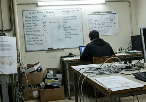 De una necesidad internacional a una estructura española
